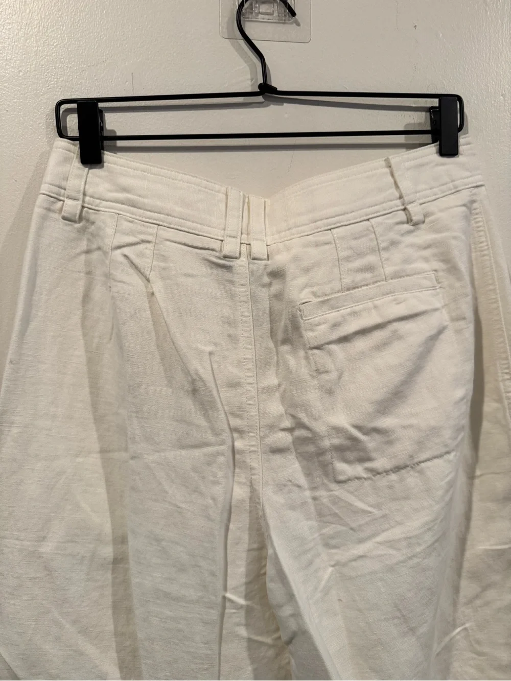 NWT Banana Republic Mya Cotton-Linen Cargo Iced Vanilla Ivory Pants Size 6 long